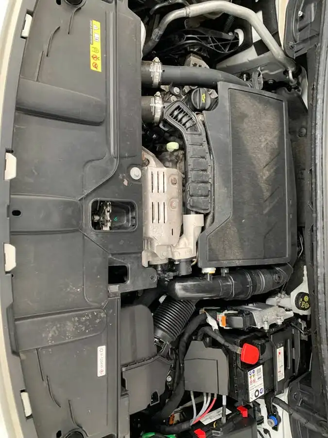 2021-peugeot-5008-suv-12-puretech-gt-eat8-big-37