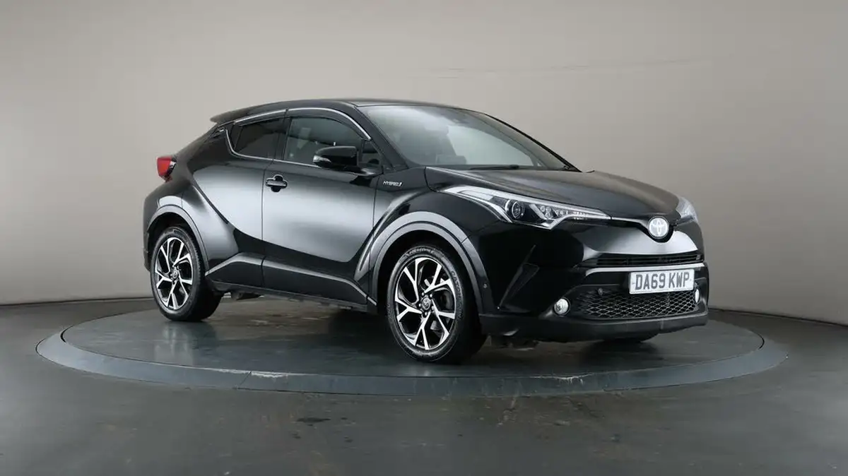 2019-toyota-c-hr-18-vvt-i-design-big-1