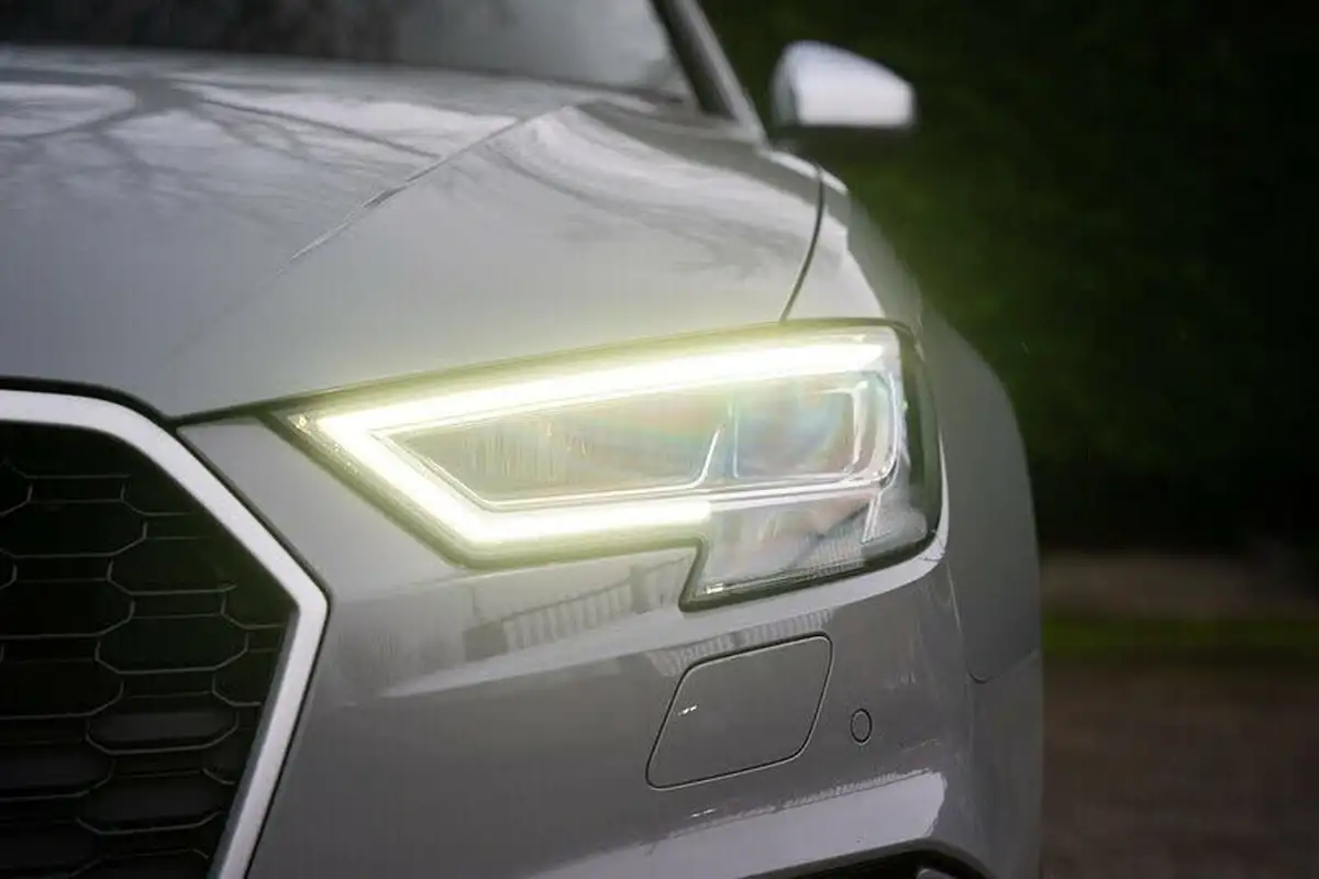 2019-audi-rs3-25-tfsi-sportback-5d-big-16