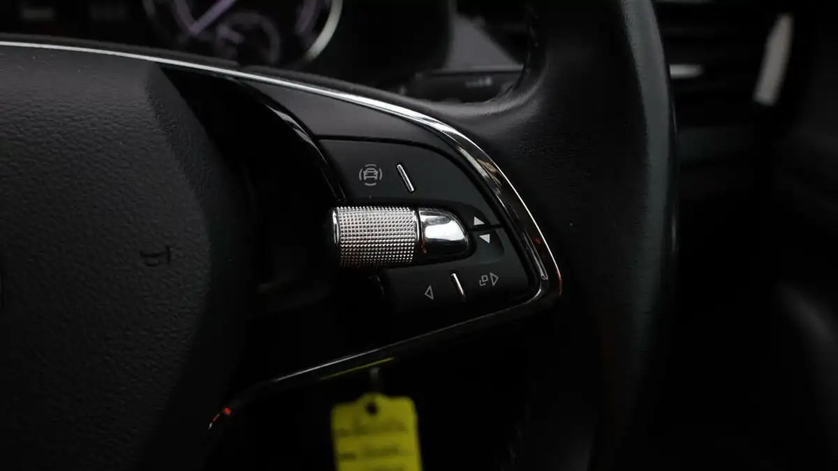 2021-skoda-kamiq-15-tsi-se-big-22
