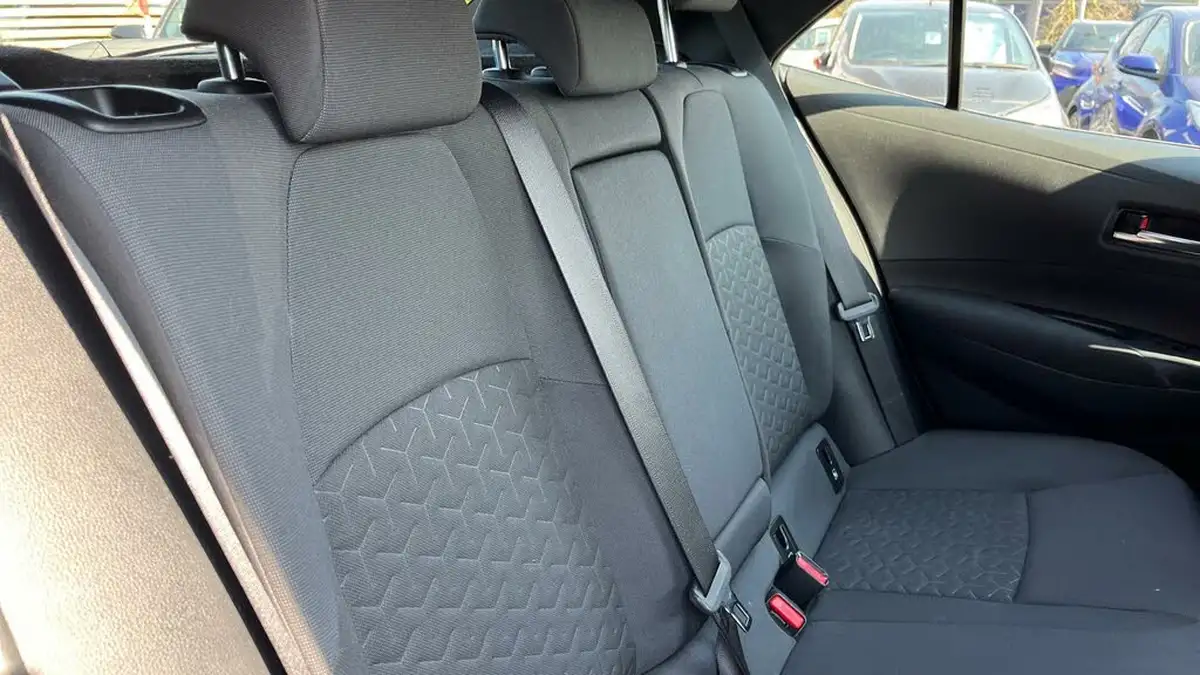 2020-toyota-corolla-18-vvt-i-icon-tech-spare-wheel-hatchback-5d-big-11