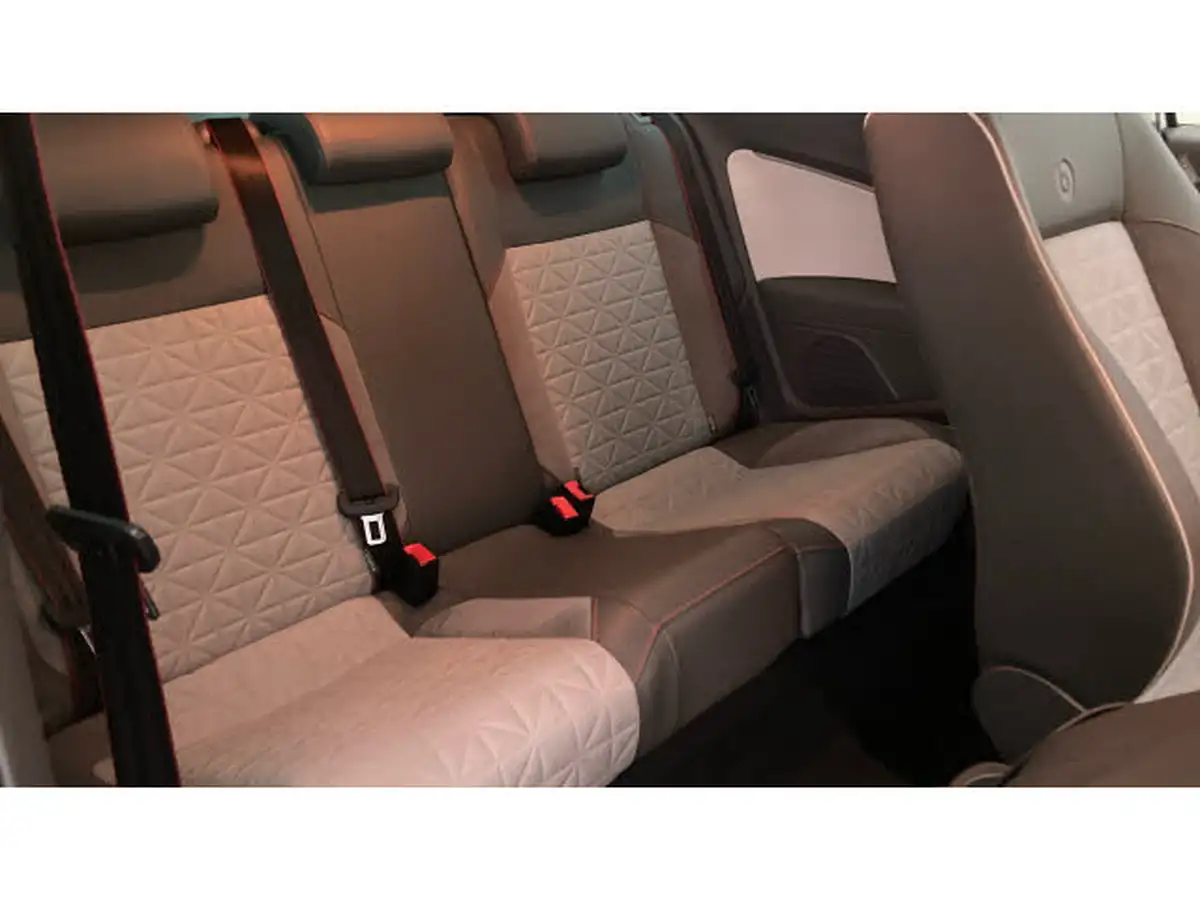 2016-volkswagen-polo-12-tsi-beats-3d-big-30