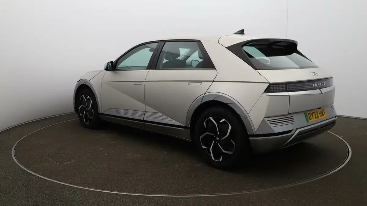 2022-hyundai-ioniq-5-e-premium-217ps-73kwh-rwd-big-54