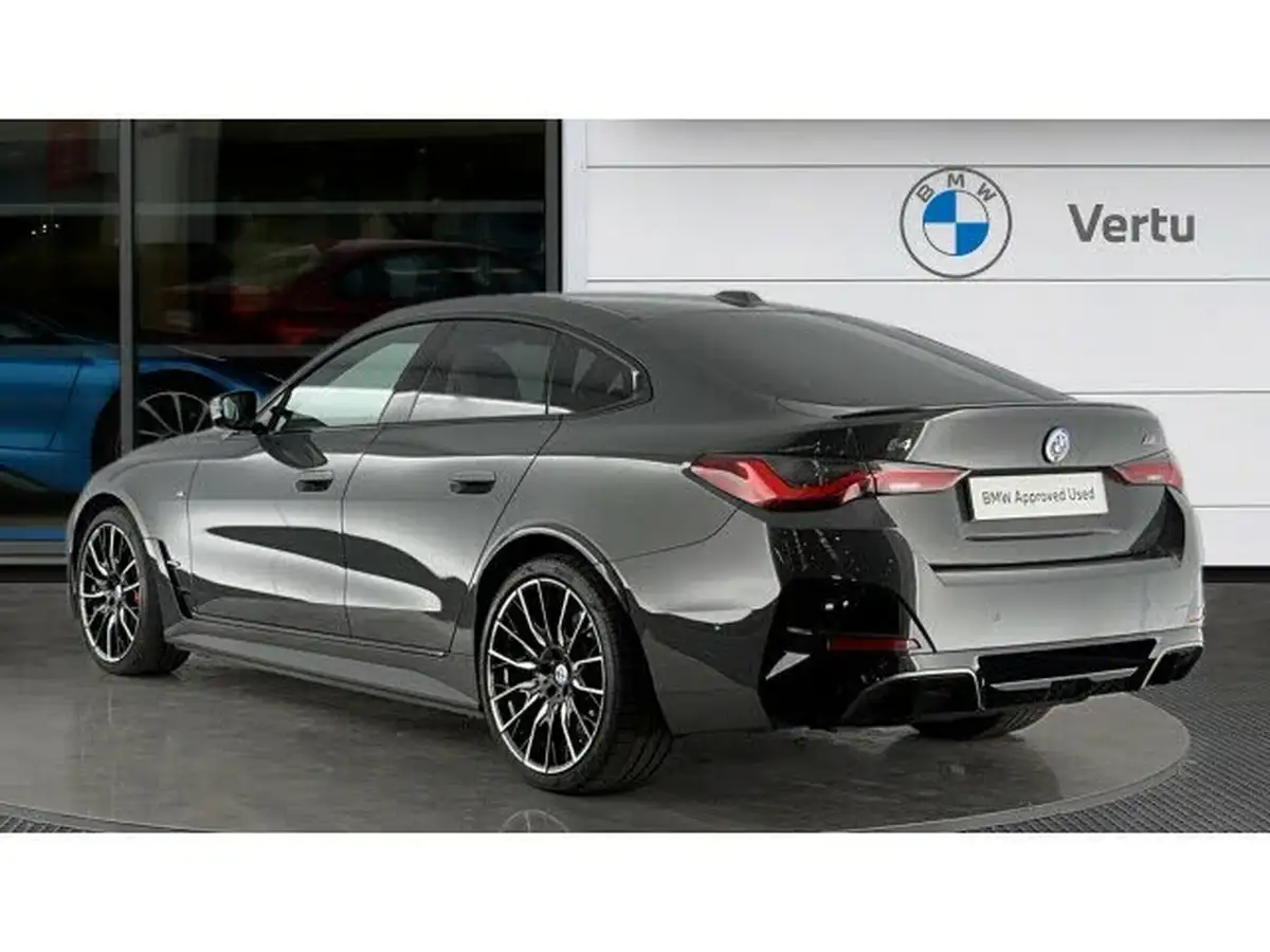 2022-bmw-i4-e-m50-big-1