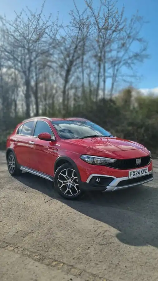 2023-fiat-tipo-10-red-big-1