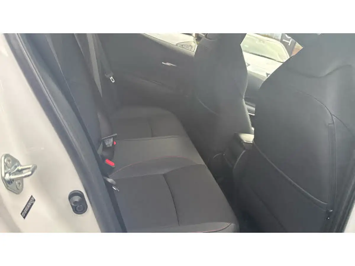 2023-toyota-corolla-18-vvt-i-gr-sport-138bhp-hatchback-big-11