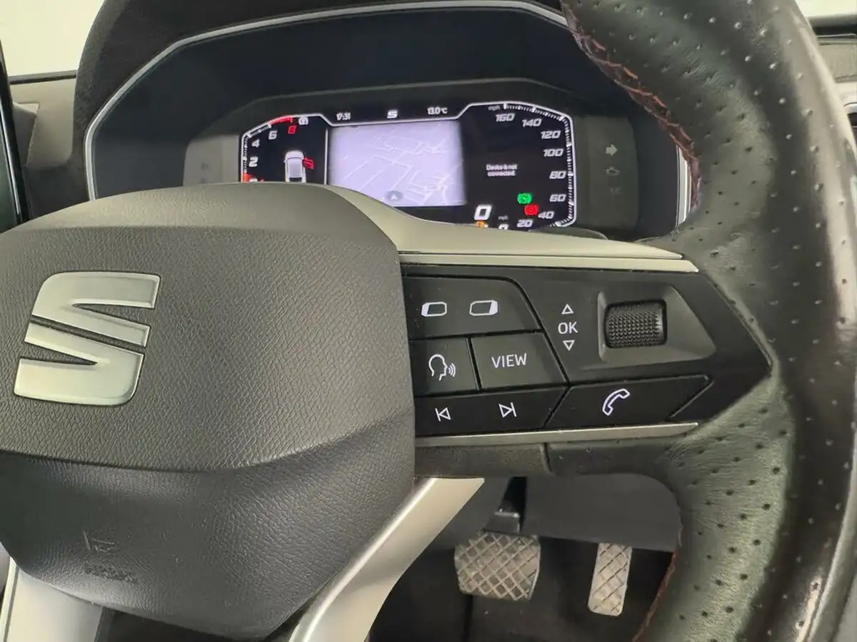 2021-seat-leon-14-e-hybrid-fr-hatchback-big-26
