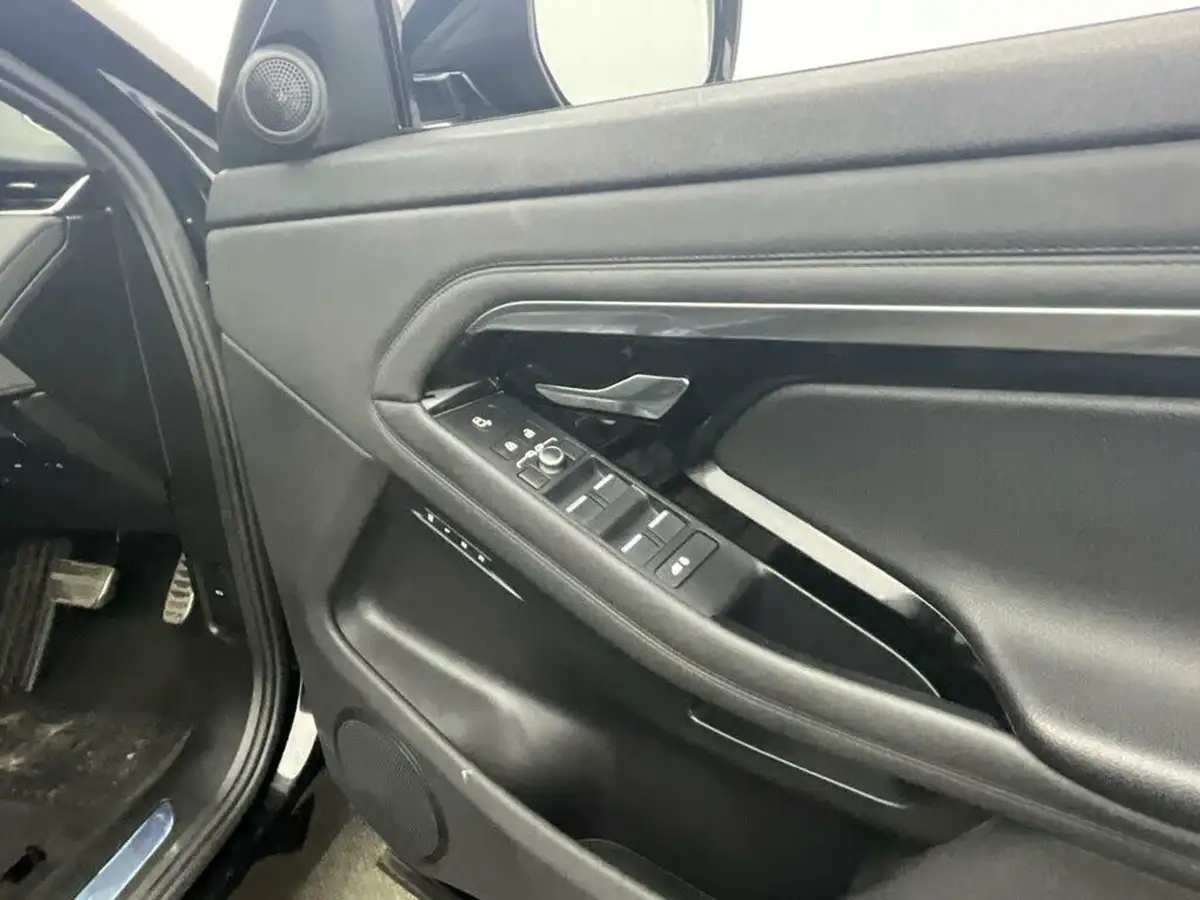 2021-land-rover-range-rover-evoque-20-d200-r-dynamic-se-big-30