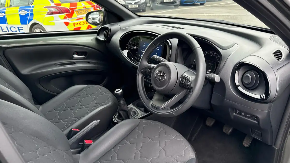 2023-toyota-aygo-x-10-vvt-i-exclusive-big-10