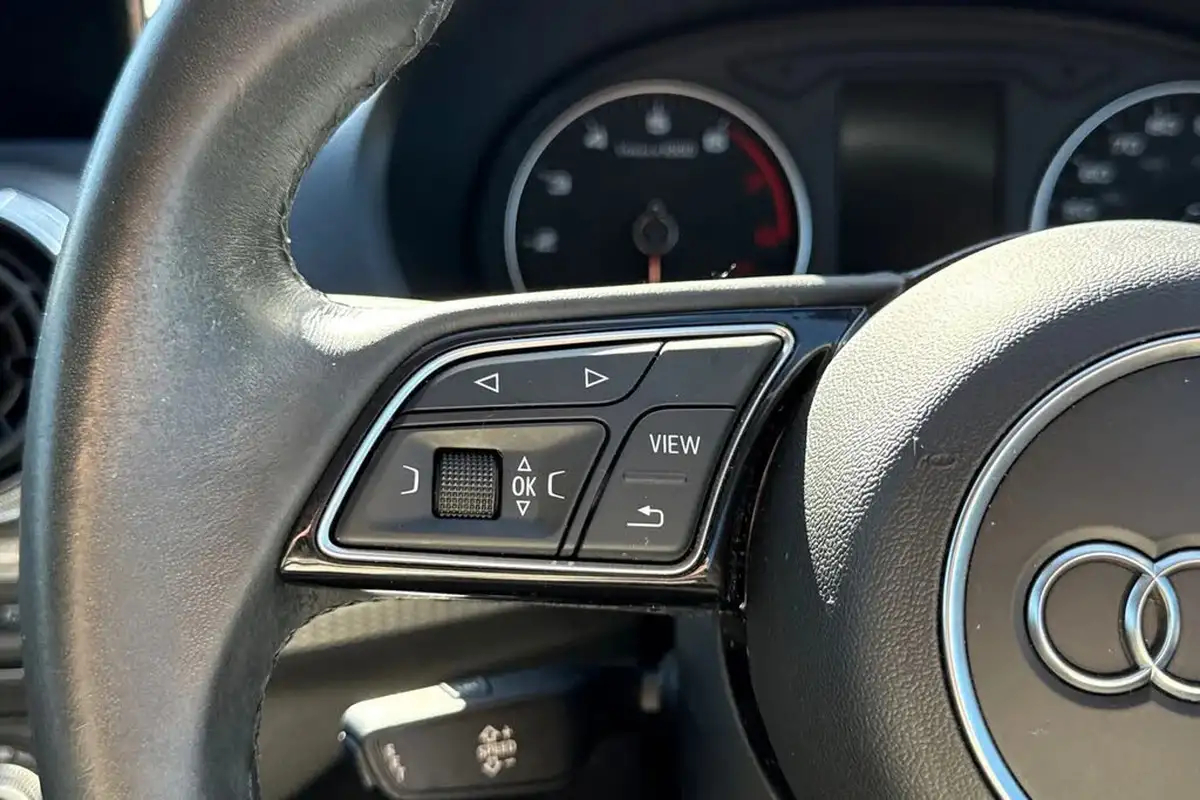 2021-audi-q2-10-30-tfsi-technik-big-43