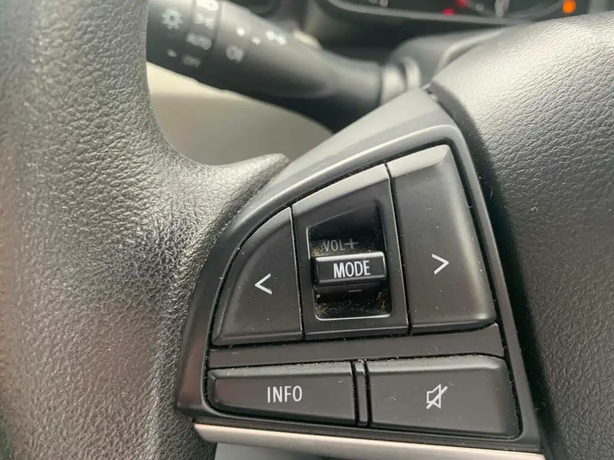 2018-suzuki-ignis-12-dualjet-sz-t-big-13