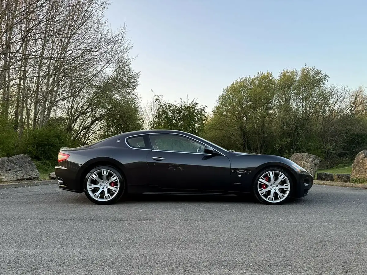 2010-maserati-granturismo-47-s-big-2