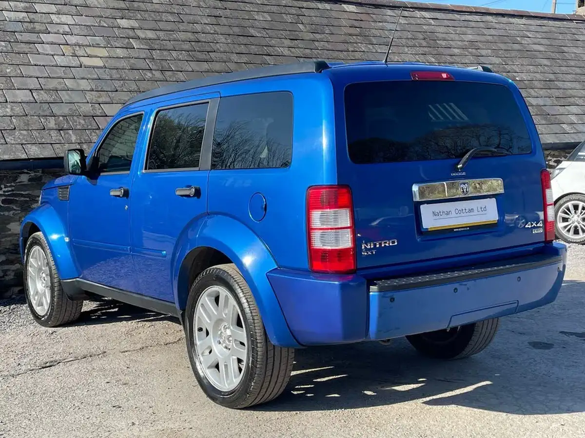 2009-dodge-nitro-28td-sxt-auto-big-12