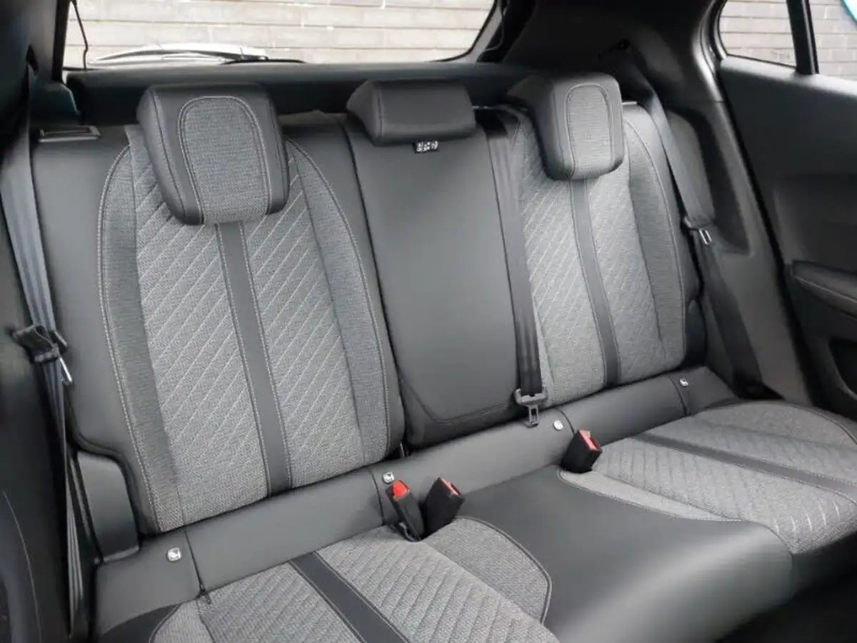 2024-peugeot-2008-suv-12-puretech-allure-130ps-big-12