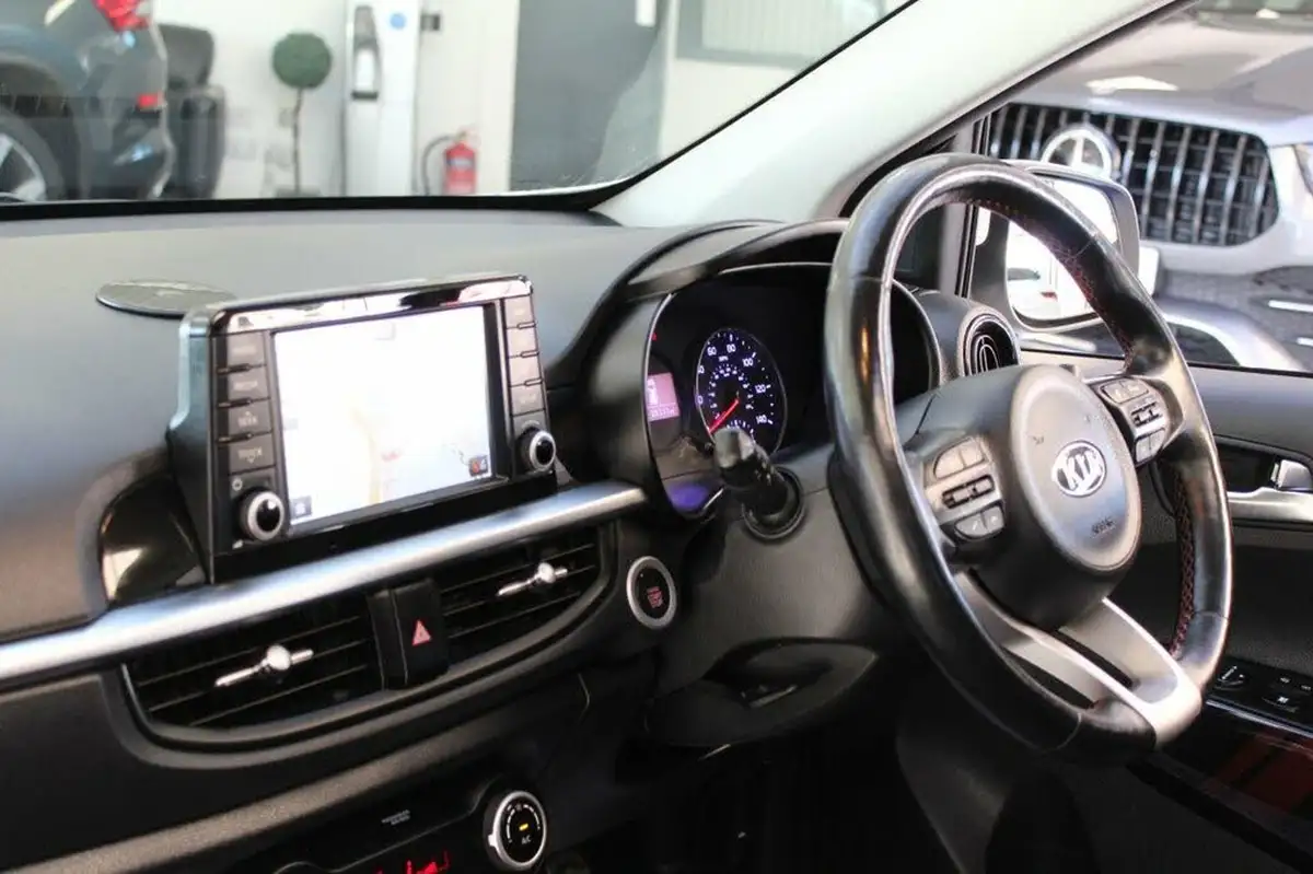 2017-kia-picanto-125-gt-line-s-big-16