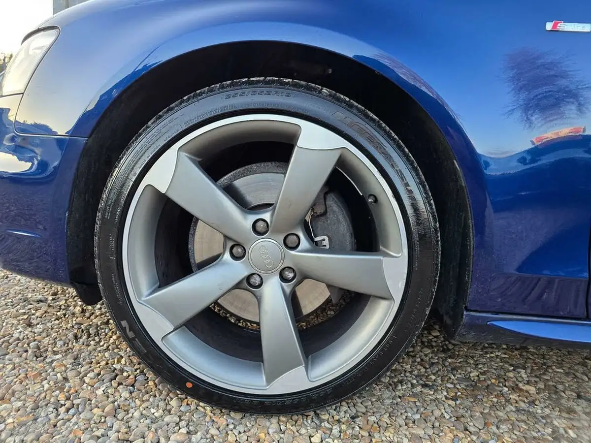 2014-audi-a4-20-quattro-black-edition-225ps-big-59
