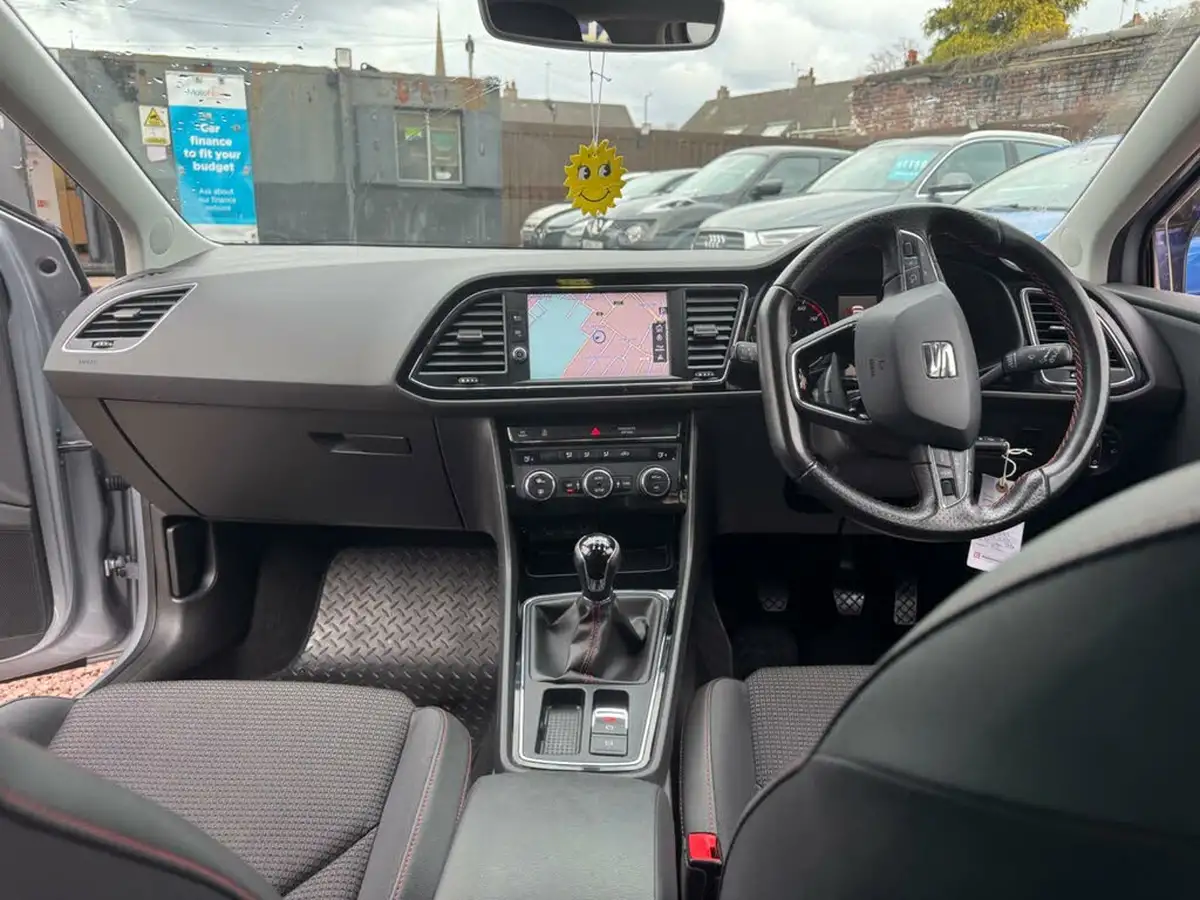 2018-seat-leon-14-tsi-fr-technology-hatchback-5d-big-19