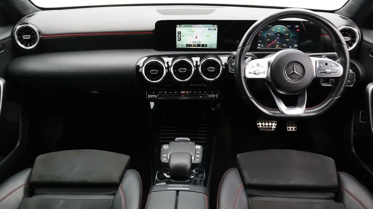2020-mercedes-benz-a-class-13-a200-amg-line-saloon-4d-7g-dct-big-13