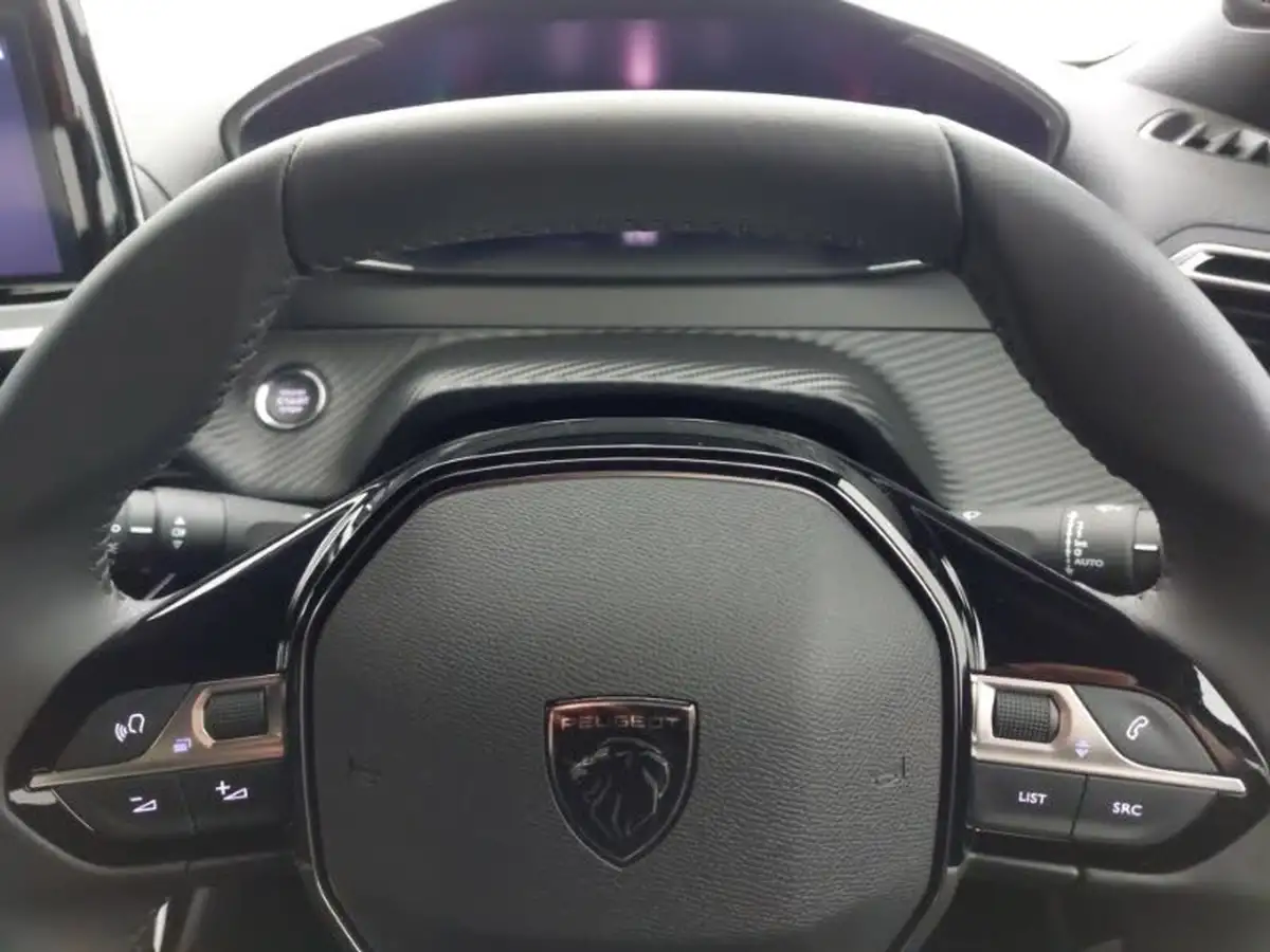 2024-peugeot-2008-suv-12-puretech-allure-130ps-big-18