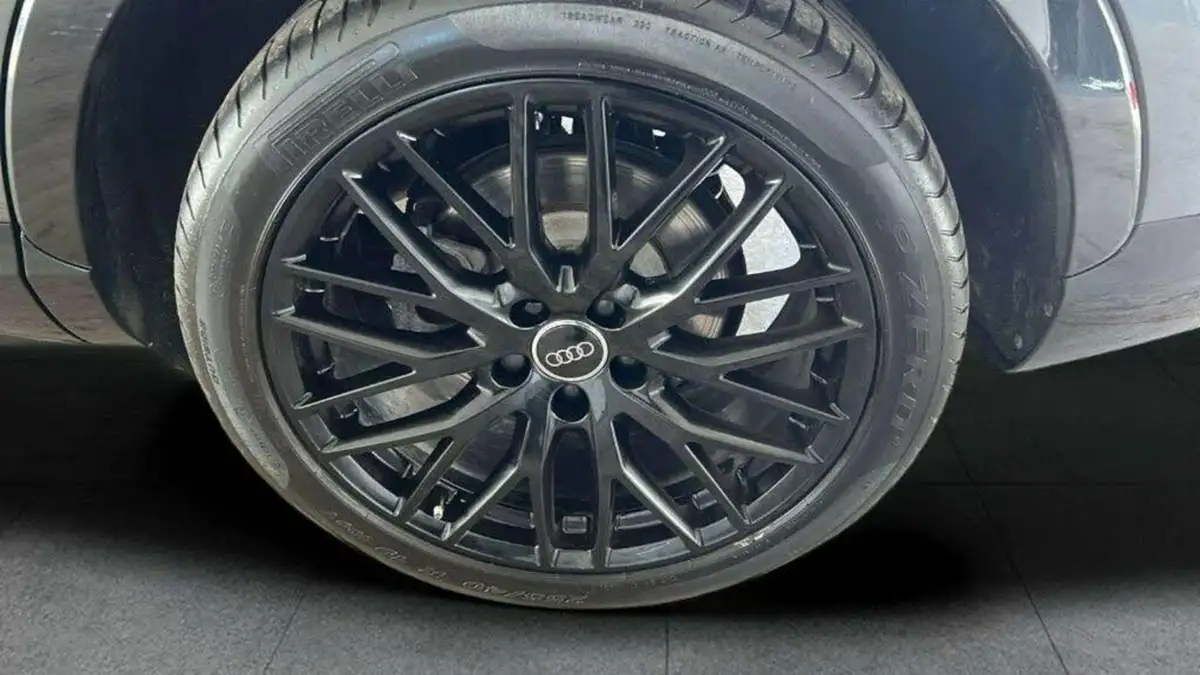 2018-audi-q3-20-tfsi-quattro-black-edition-big-30