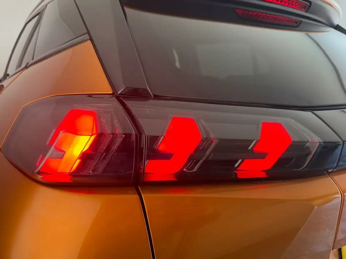 2023-peugeot-2008-suv-12-puretech-allure-premium-100bhp-big-31