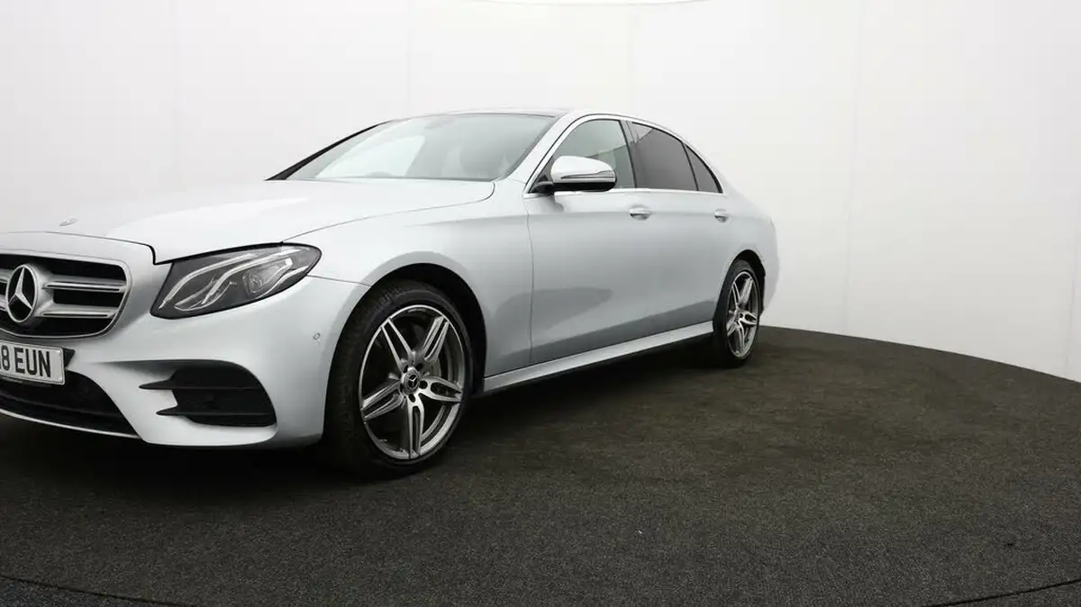 2018-mercedes-benz-e-class-30d-e350d-amg-line-premiumss-saloon-4d-4matic-big-52
