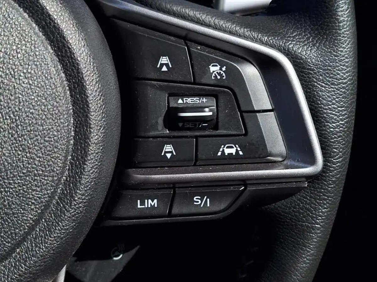 2019-subaru-forester-20-e-boxer-xe-premium-big-16