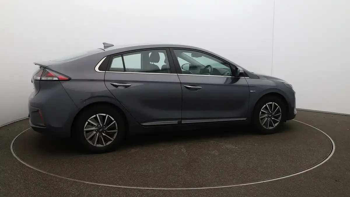 2020-hyundai-ioniq-e-premium-electric-100kw-big-42