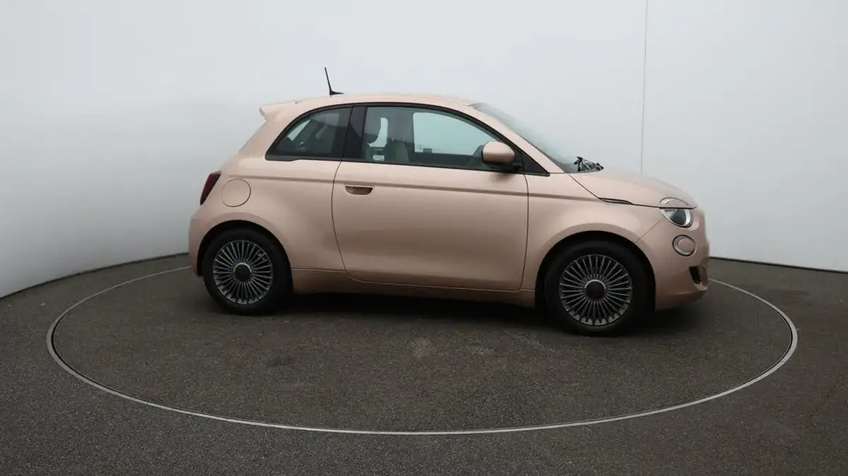 2021-fiat-500-e-icon-big-36