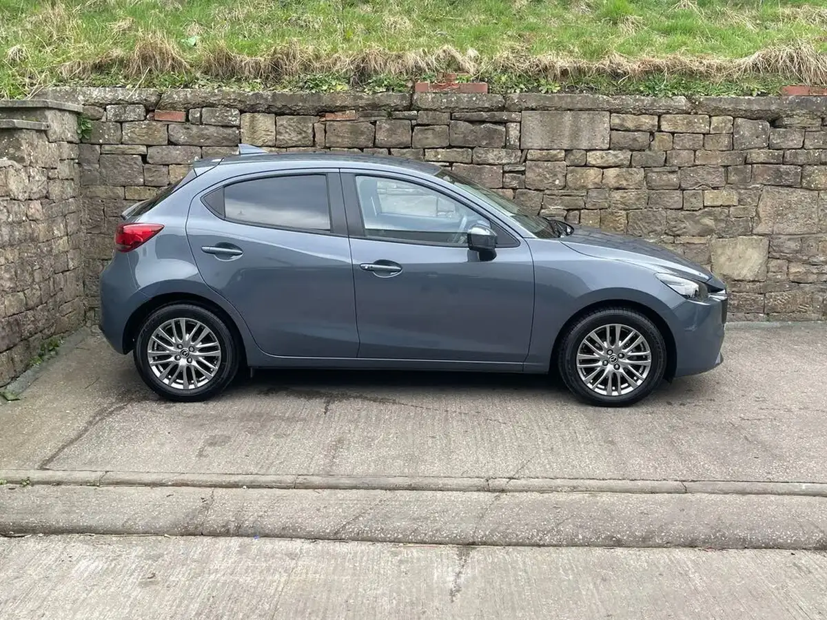 2023-mazda-mazda2-15-skyactiv-g-exclusive-line-big-1
