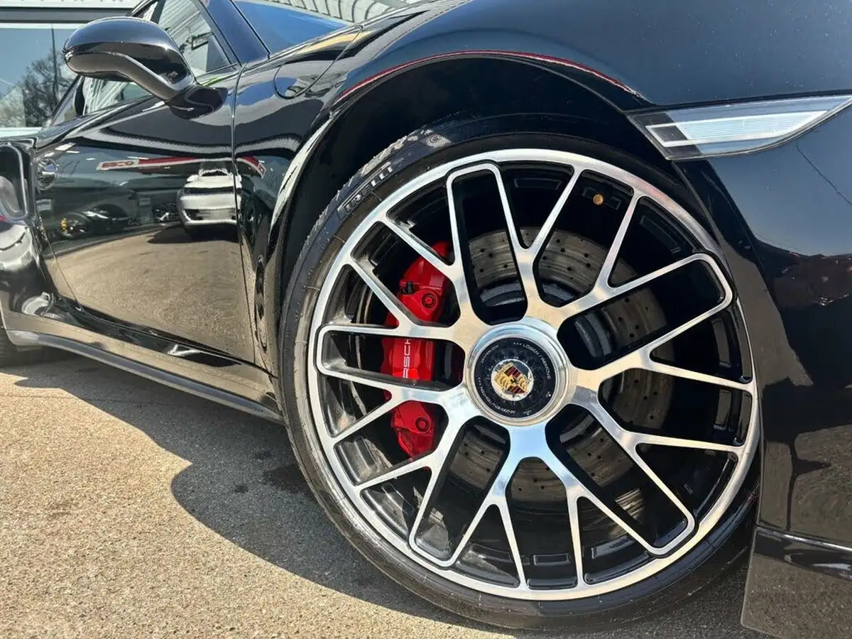 2015-porsche-911-38-turbo-coupe-big-2