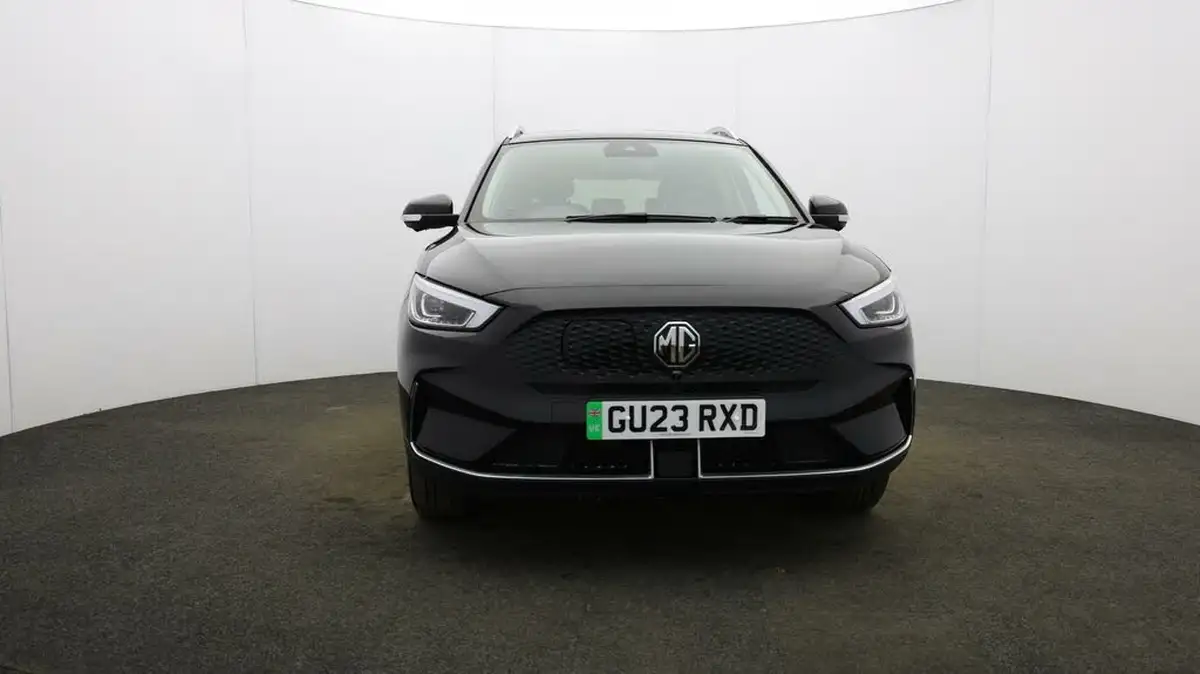 2023-mg-zs-suv-e-trophy-ev-156ps-long-range-big-1