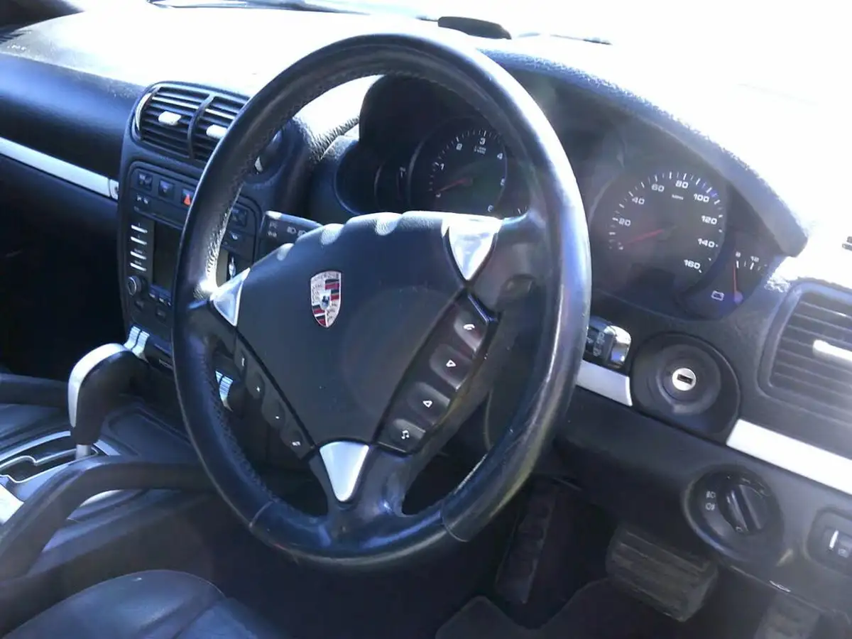 2009-porsche-cayenne-30td-big-8