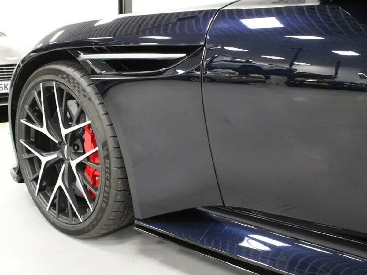 2024-aston-martin-db12-40-v8-auto-euro-6-ss-2dr-big-8