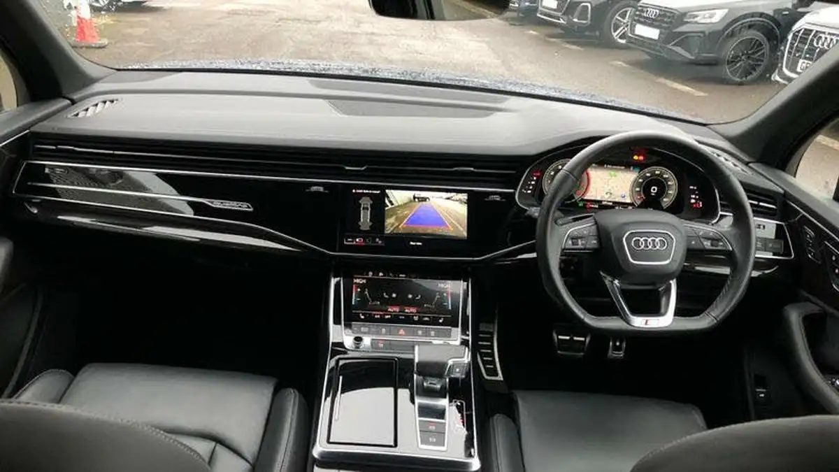 2022-audi-q7-30-55-tfsi-black-edition-big-7