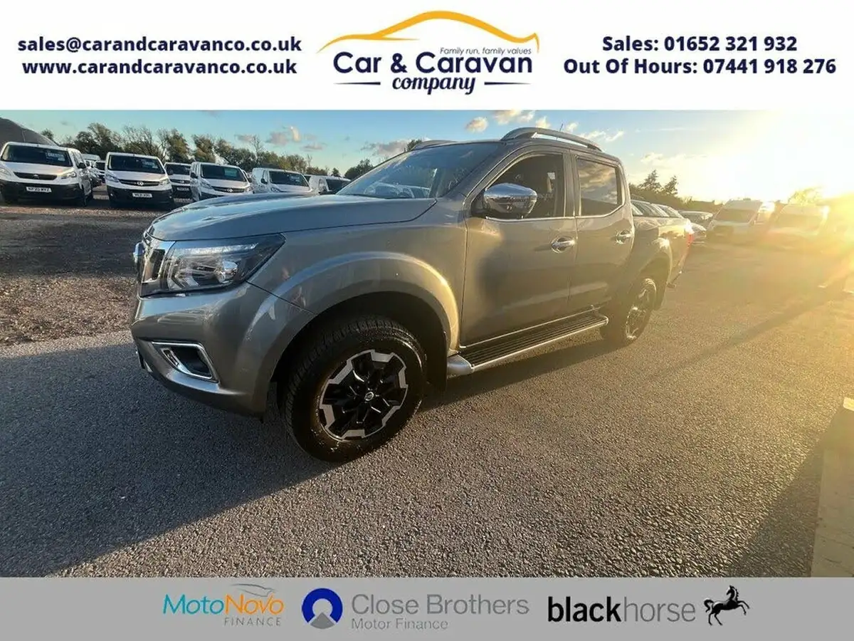 2020-nissan-navara-23dci-tt-tekna-8-navileather-auto-big-3
