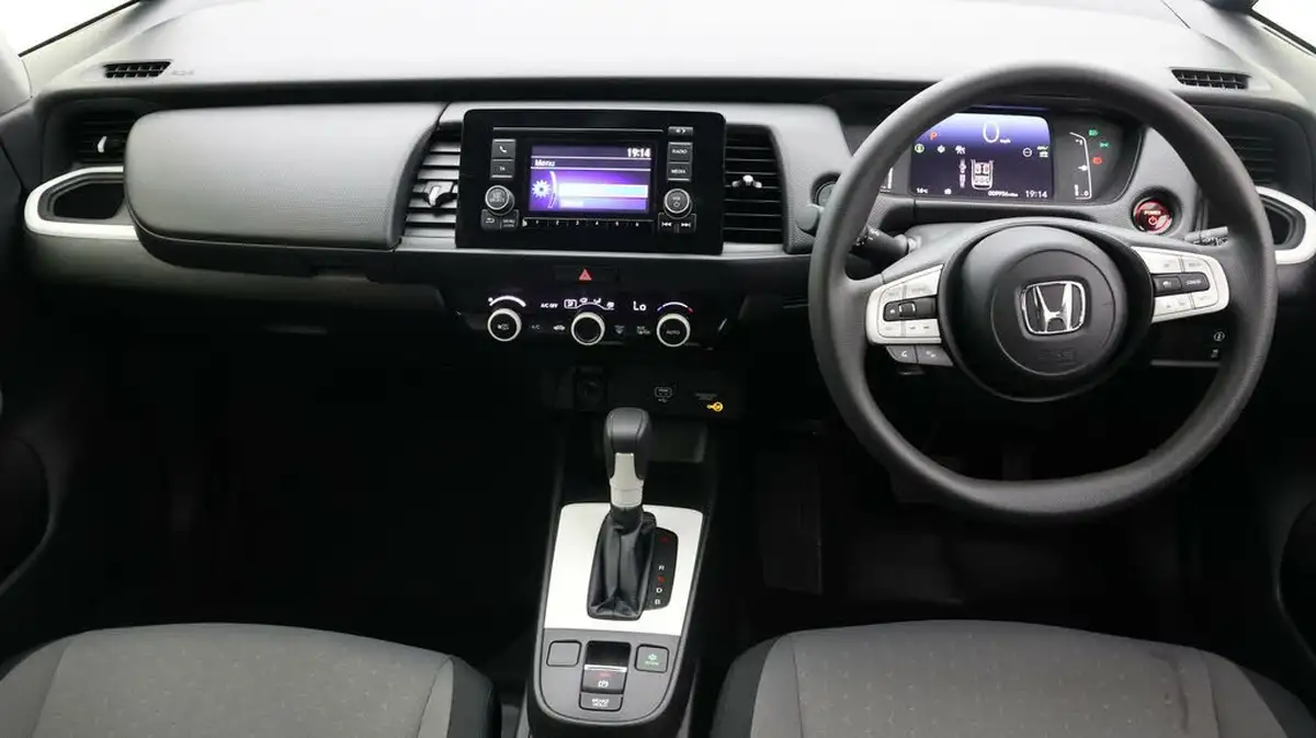 2022-honda-jazz-15-i-mmd-se-109ps-big-12