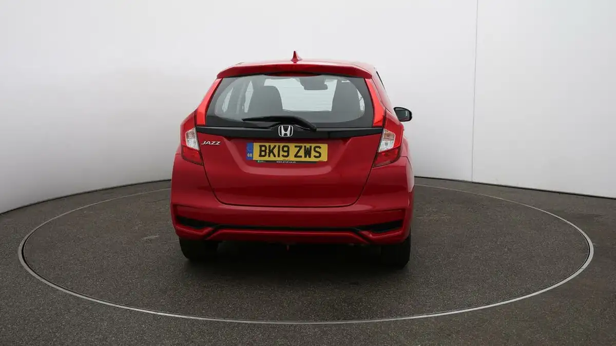 2019-honda-jazz-13-i-vtec-s-big-46