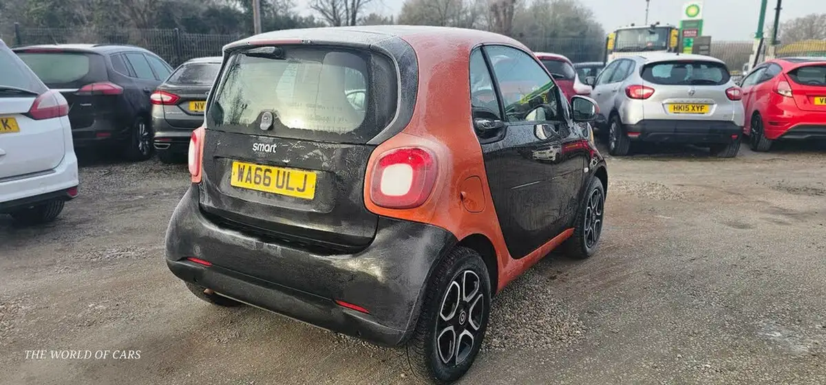 2016-smart-fortwo-10-prime-71bhp-ss-coupe-twinamic-big-6