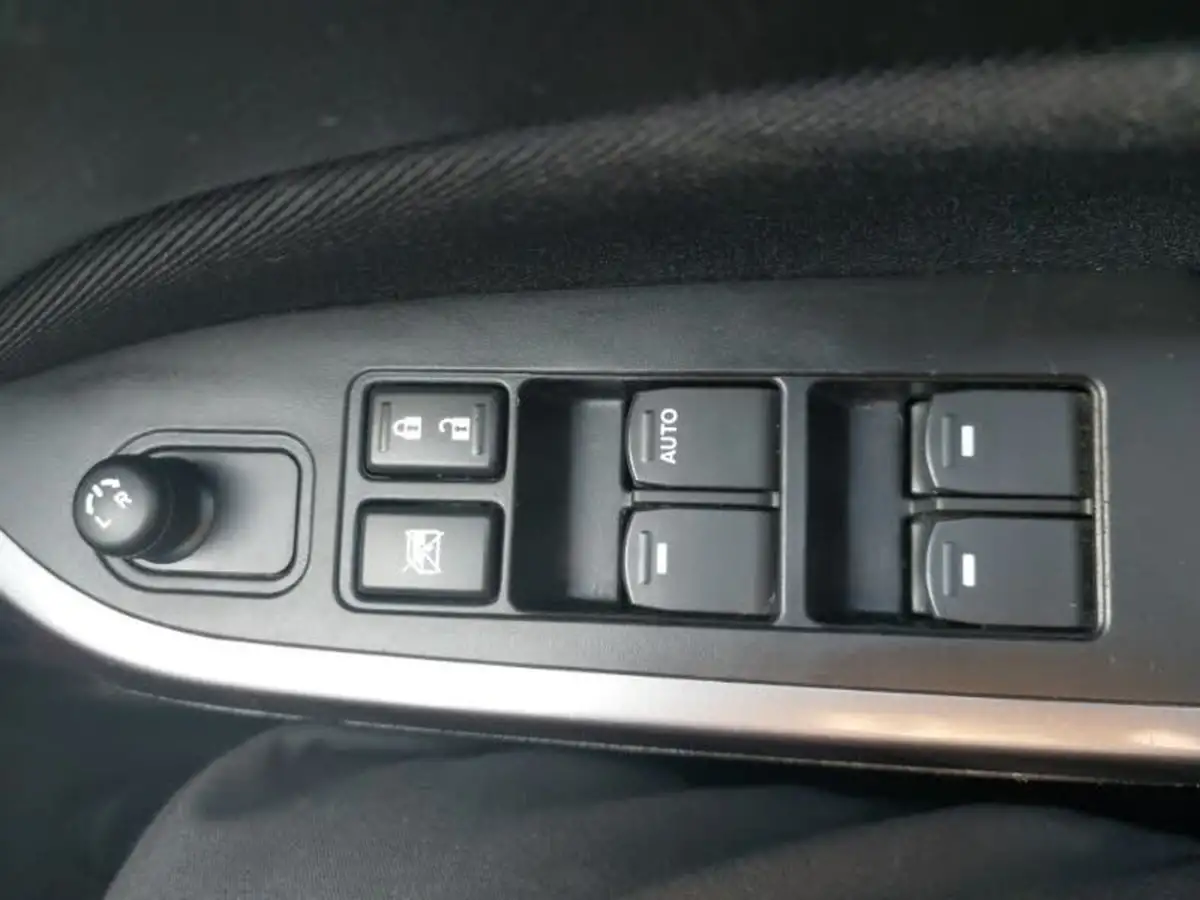 2018-suzuki-vitara-10-boosterjet-sz-t-big-17
