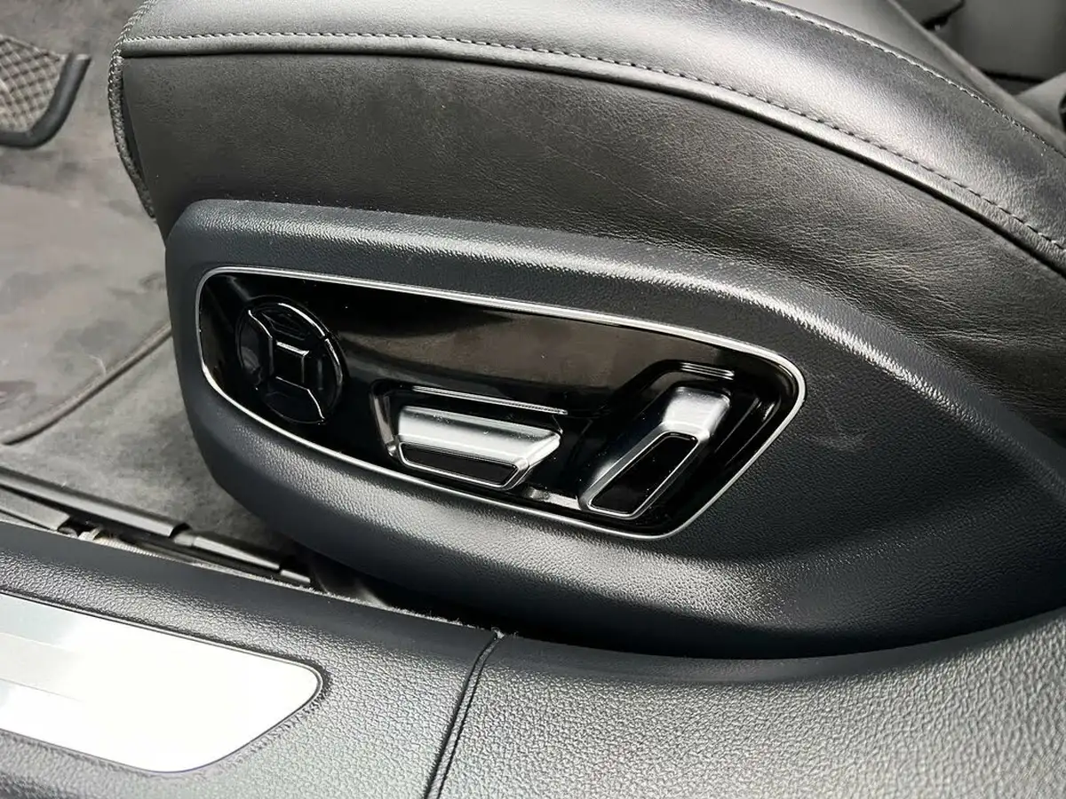 2021-audi-a8-30-55-tfsi-black-edition-big-37