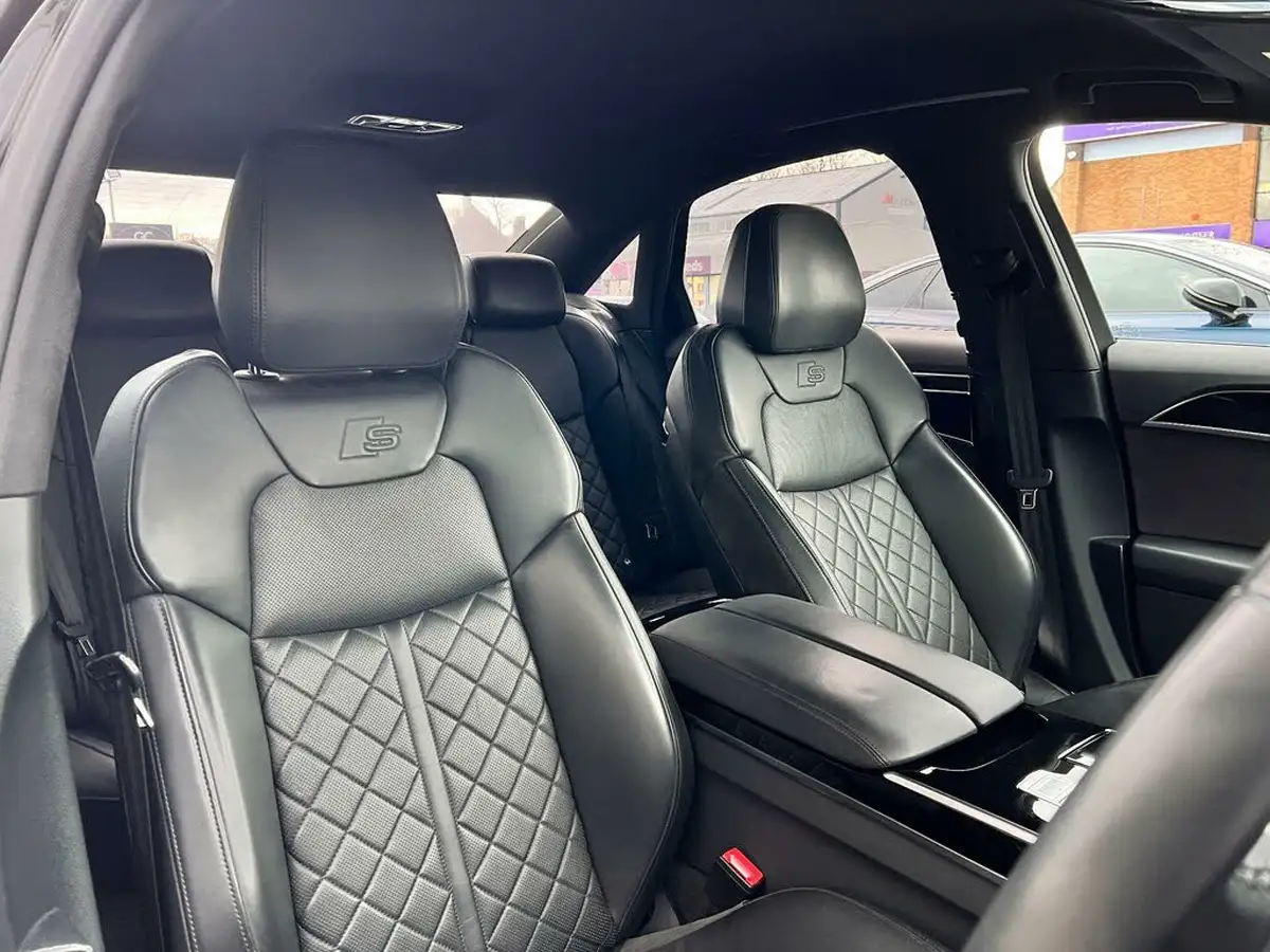 2021-audi-a8-30-55-tfsi-black-edition-big-13
