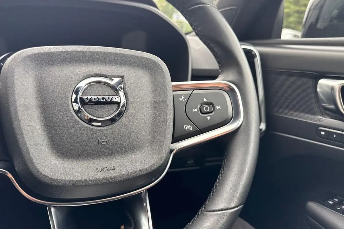 2021-volvo-xc40-20-b4-r-design-pro-194bhp-awd-auto-big-35