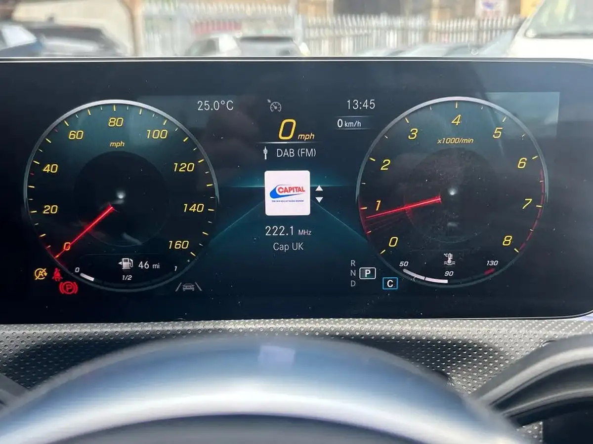 2022-mercedes-benz-a-class-13-a200-amg-line-premium-edition-hatchback-5d-7g-dct-big-15