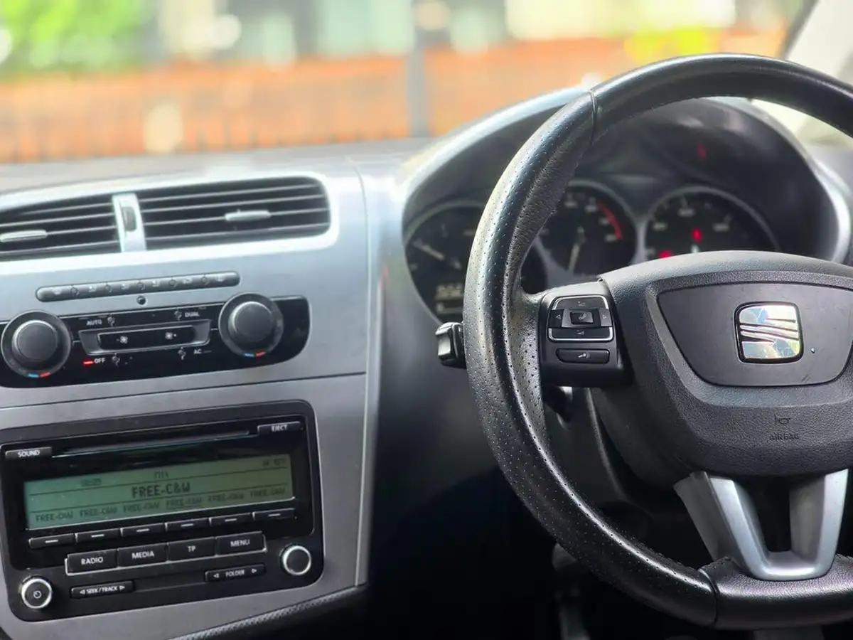 2010-seat-leon-14-se-big-18