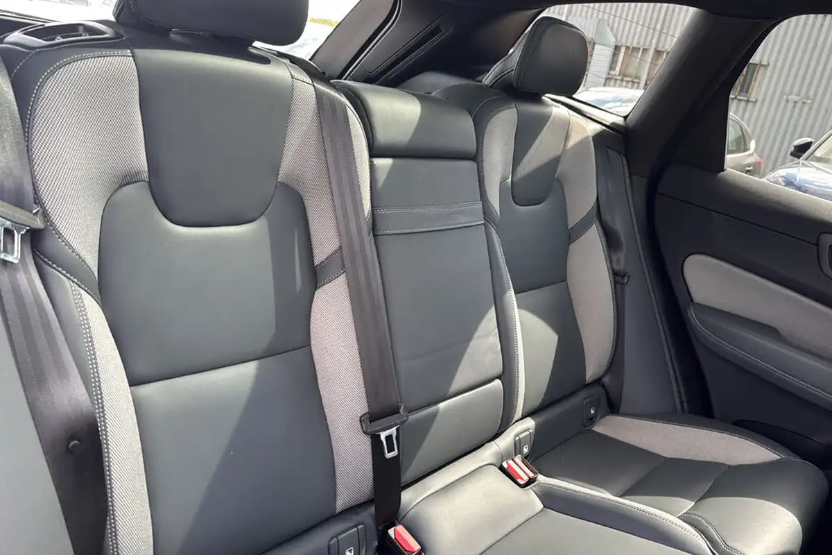 2020-volvo-xc60-20td-b4-r-design-pro-awd-big-11