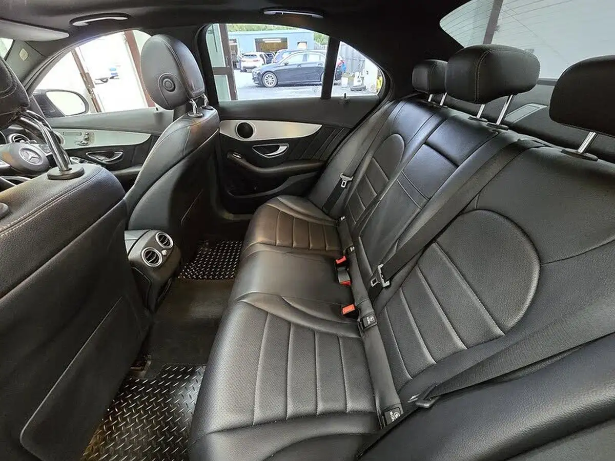 2014-mercedes-benz-c-class-21cdi-c220-amg-line-premiumss-saloon-4d-7g-tronic-plus-big-17