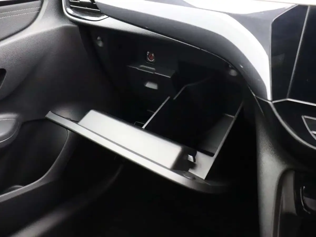2024-vauxhall-corsa-12-turbo-gs-100ps-big-43