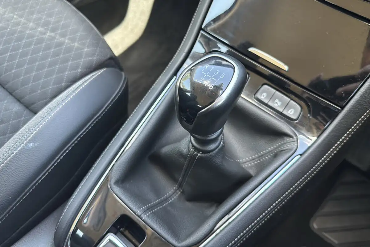 2020-vauxhall-grandland-x-12-business-edition-nav-big-12