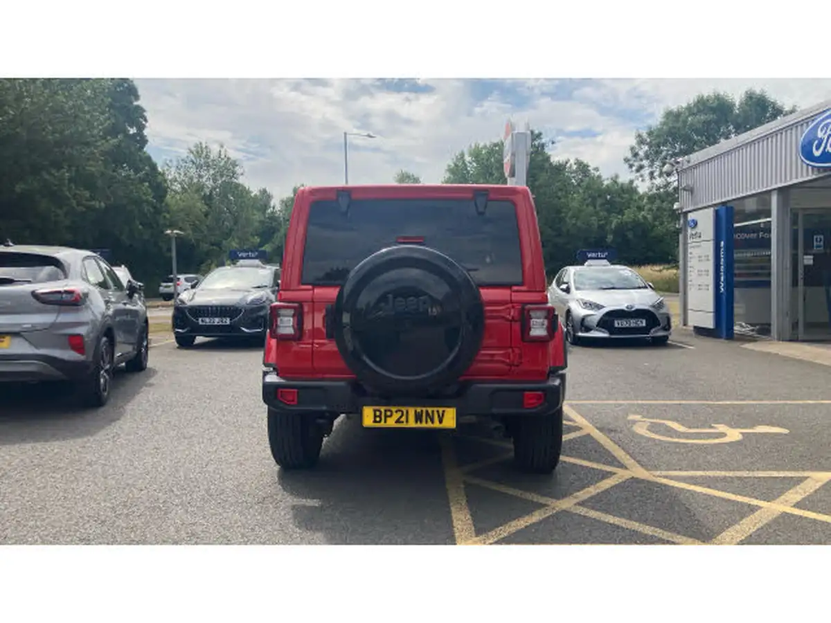 2021-jeep-wrangler-20-gme-overland-5d-big-55